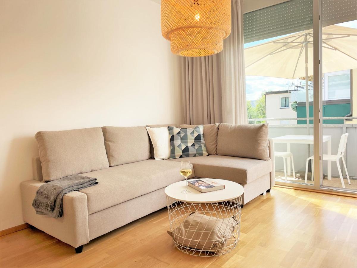 Holiday Suites Sankt Martin Klagenfurt am Woerthersee Dış mekan fotoğraf